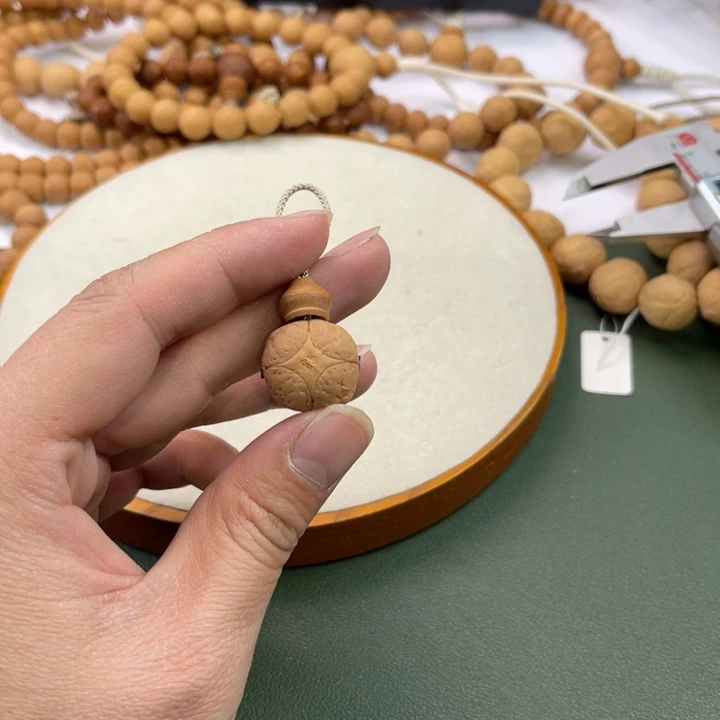 凤眼菩提手串Y****)凤眼菩提手串5