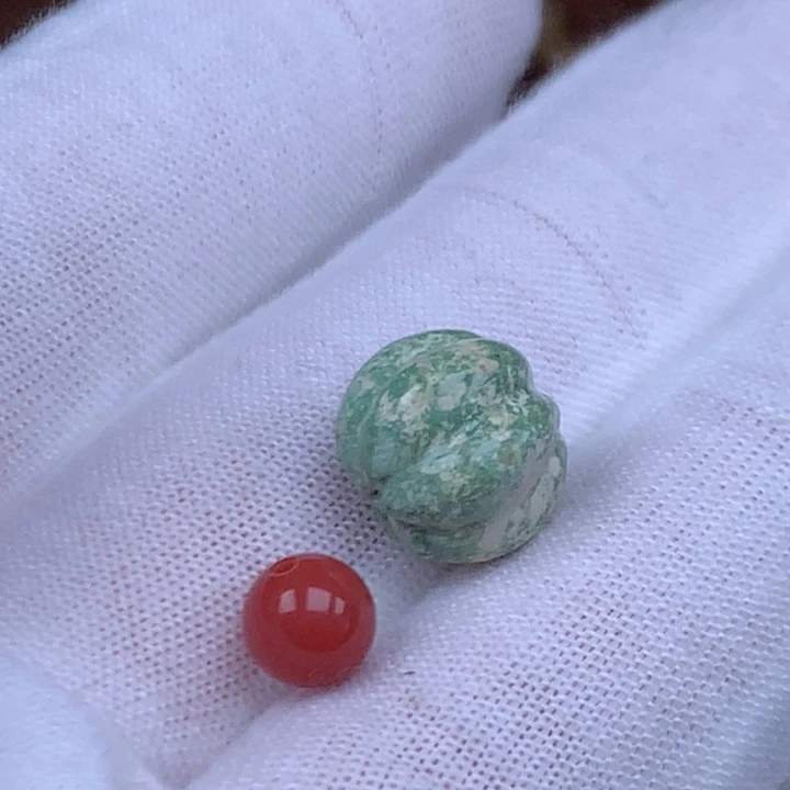 南红玛瑙未镶嵌珠宝奇石