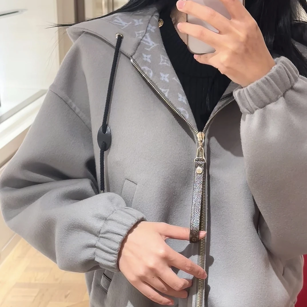 未使用 LouisVuitton/路易威登  aa3539 棉羊毛 25ss老花外套44码