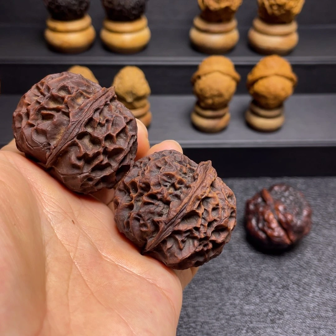 文玩核桃吊坠F牡丹