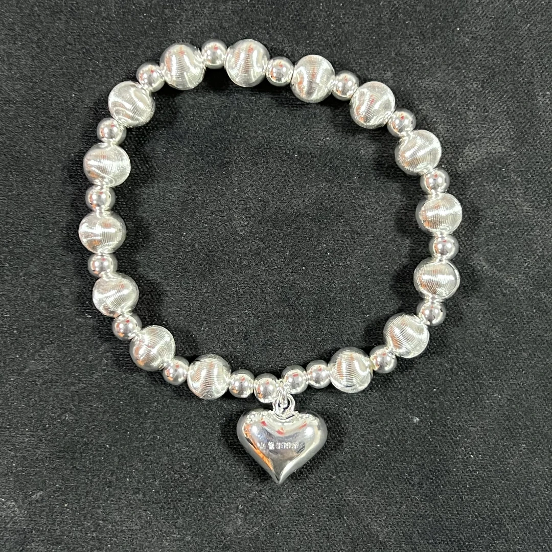 YZ036 爱心猫眼精品手链  精品银色手链（无礼盒）