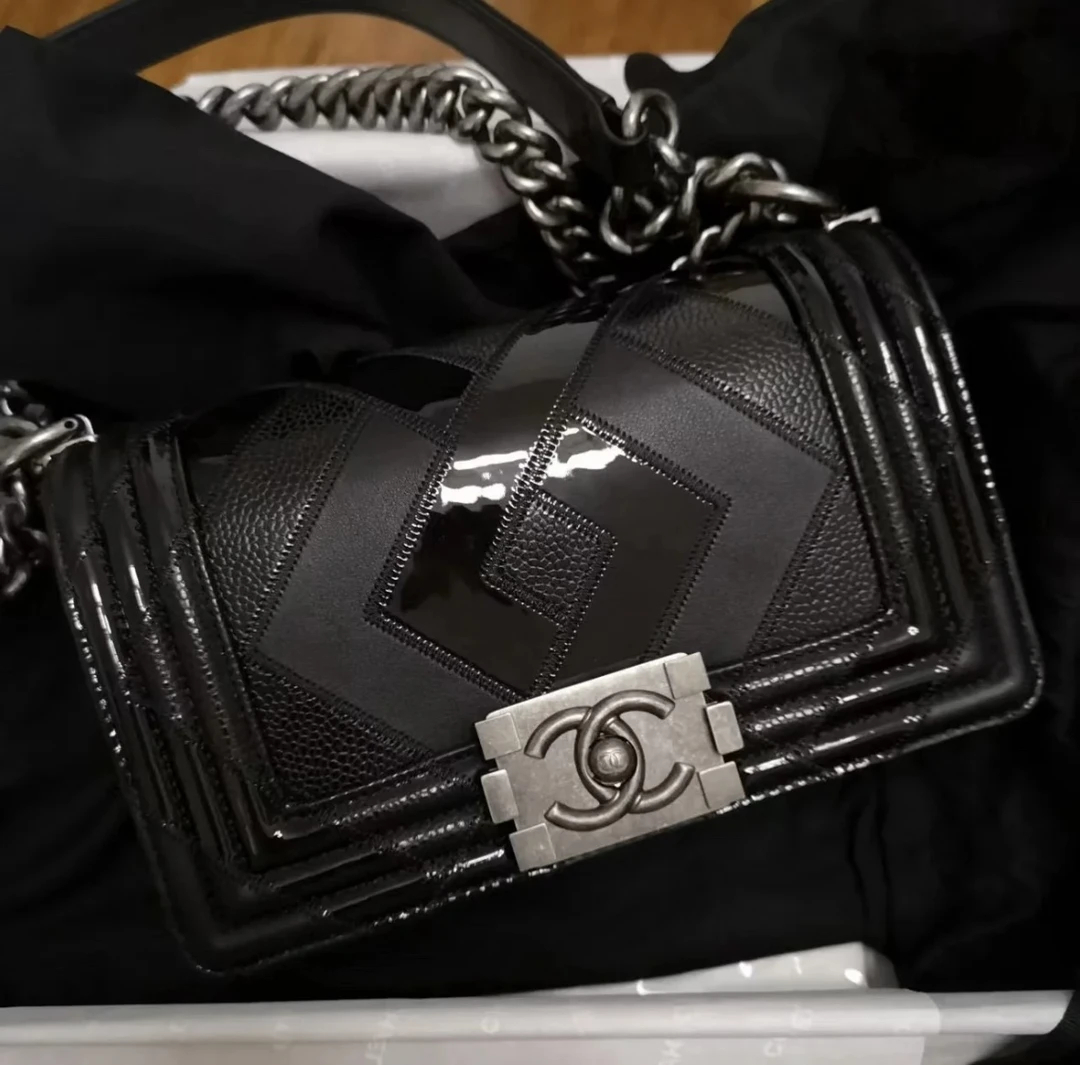 95新 Chanel/香奈儿 98新 奢总管/小号leboy包/30开有卡