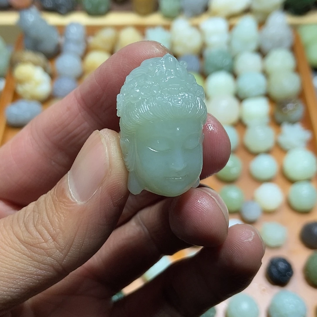 和田玉未镶嵌颈饰定制