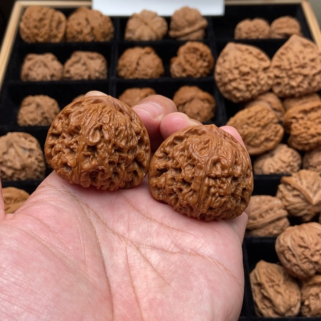 文玩核桃吊坠南疆石