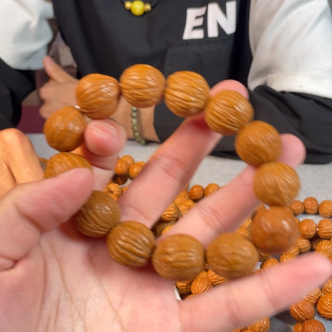 猴头核桃吊坠霸王龙