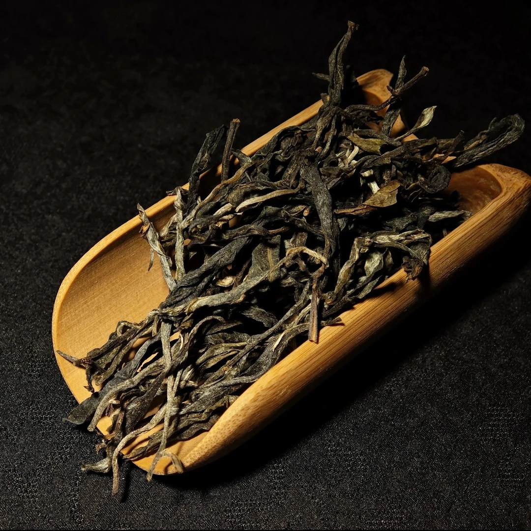 韵聘号韵聘号2025年 邦崴古树 品鉴装 10克 普洱茶生茶