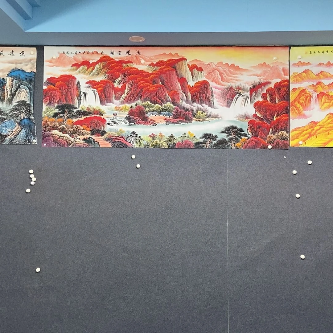 国画?小八尺山水一副