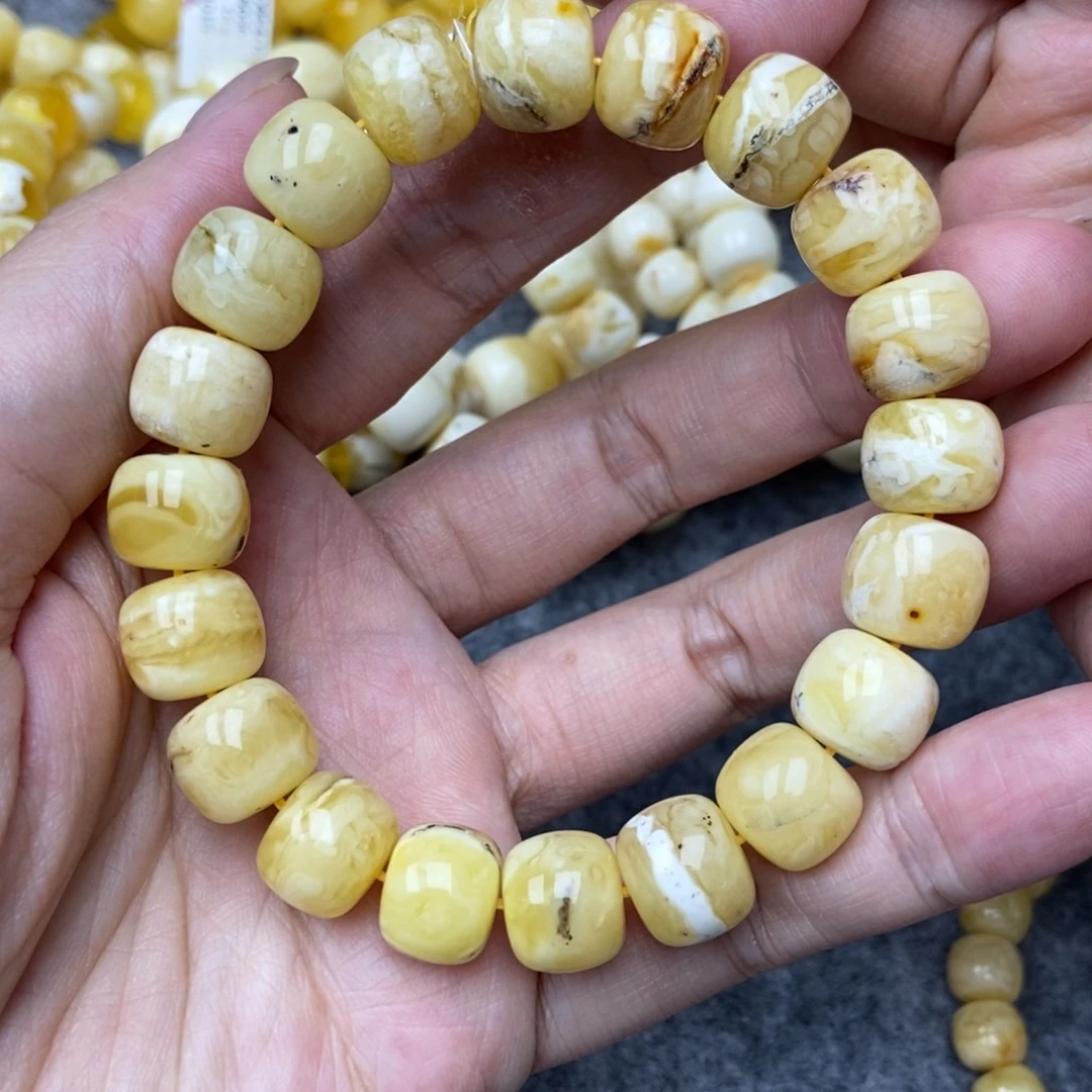 琥珀未镶嵌珠宝奇石3