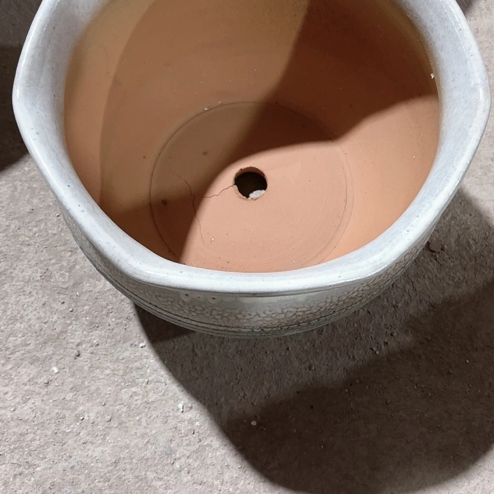 红陶口径25高度18一只瑕疵