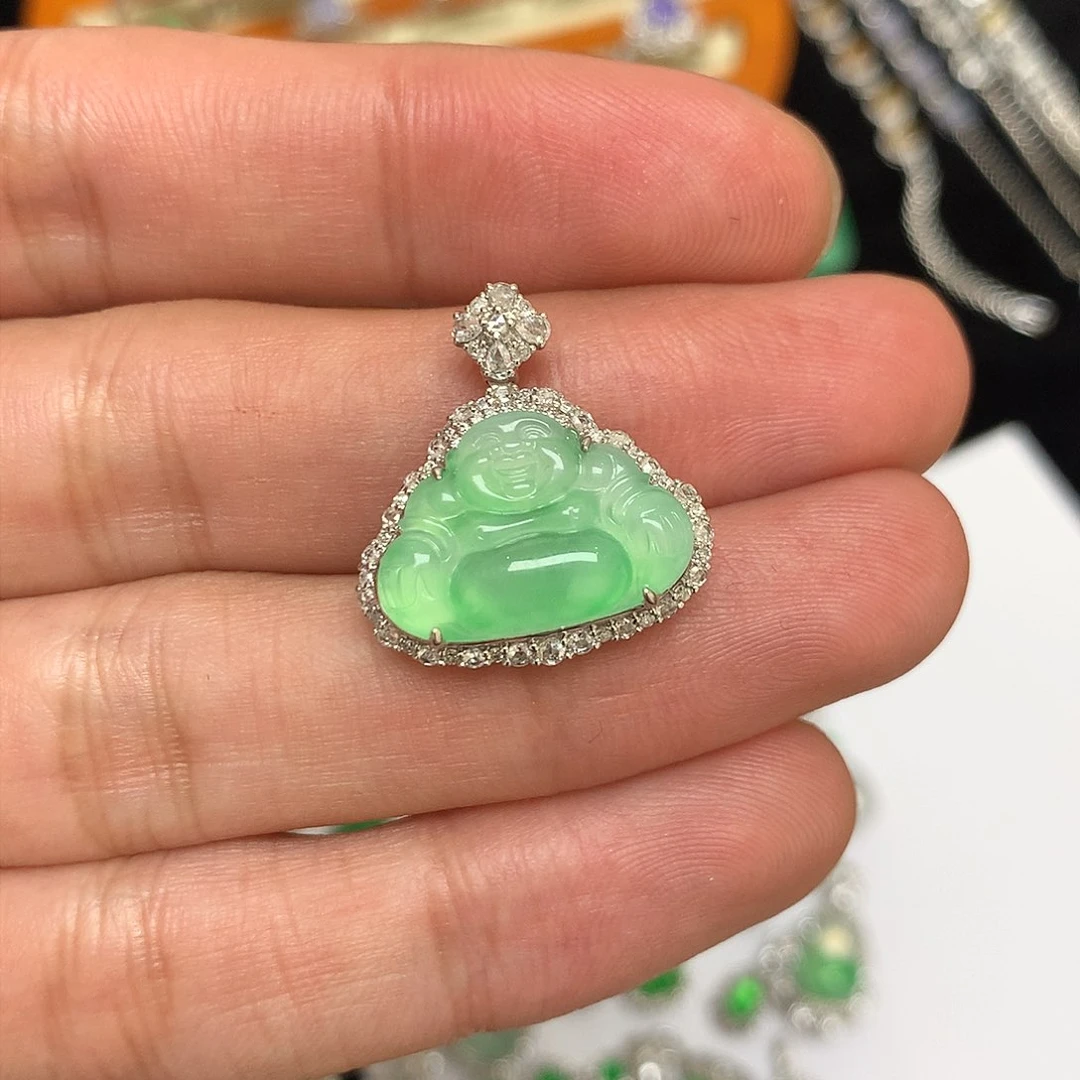 翡翠吊坠(不含链)18K金镶嵌绿佛公