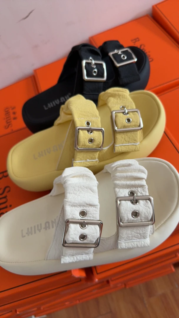 2588女士厚底凉拖鞋