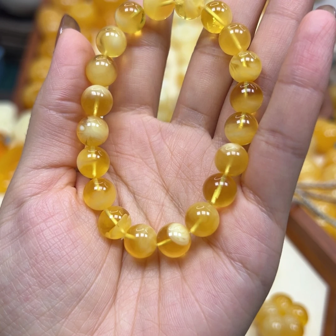 未镶嵌颈饰琥珀蜜蜡