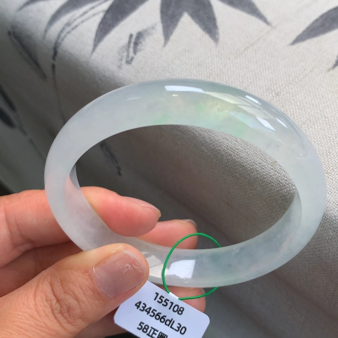 翡翠未镶嵌手镯冰起光飘金丝绿