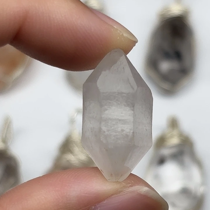 颈饰未镶嵌水晶白素描闪灵钻25mm