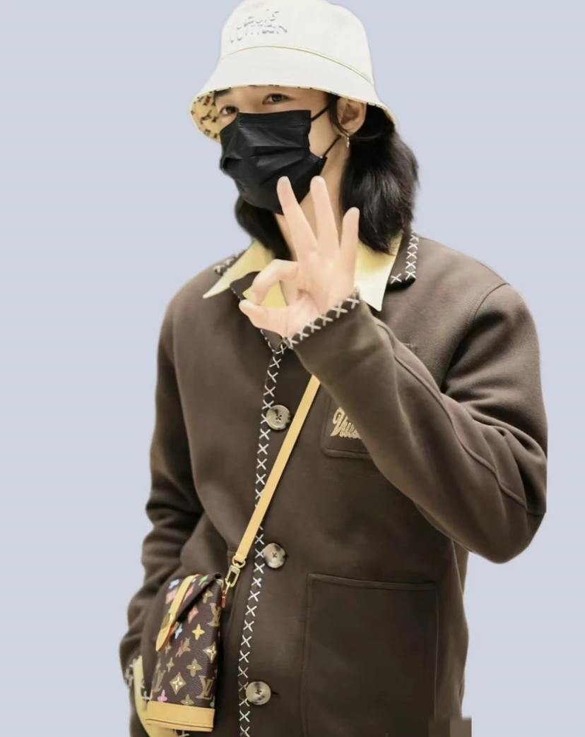 99新 LouisVuitton/路易威登 J14755 联名 24款 长袖夹克外套 L码
