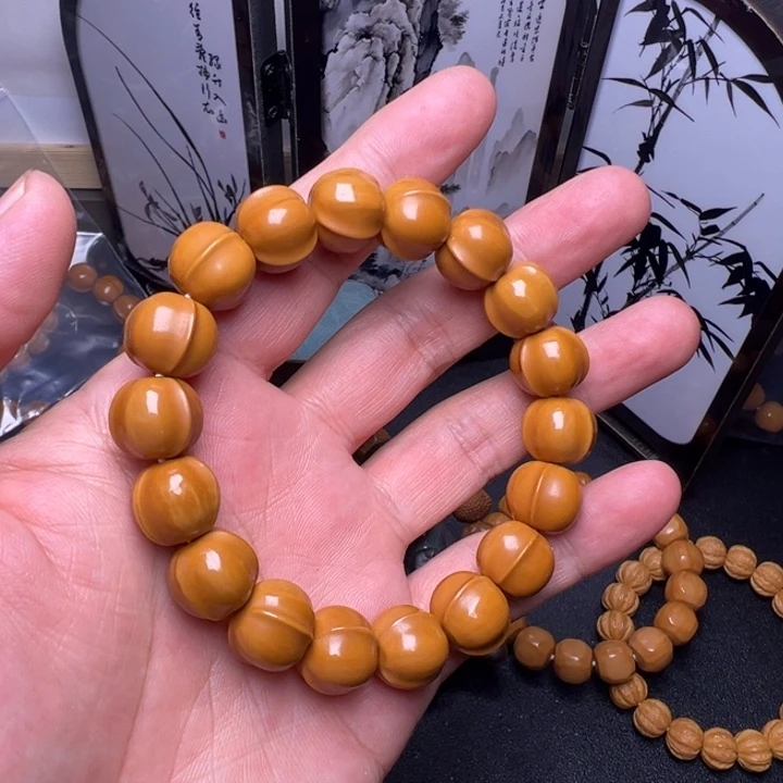 猴头核桃手串鲨鱼