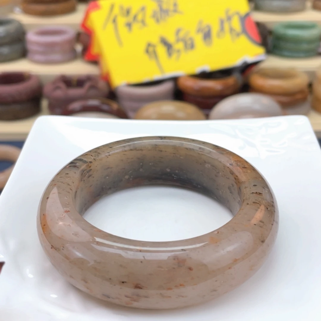 【闪购商品】石英质玉手镯未镶嵌