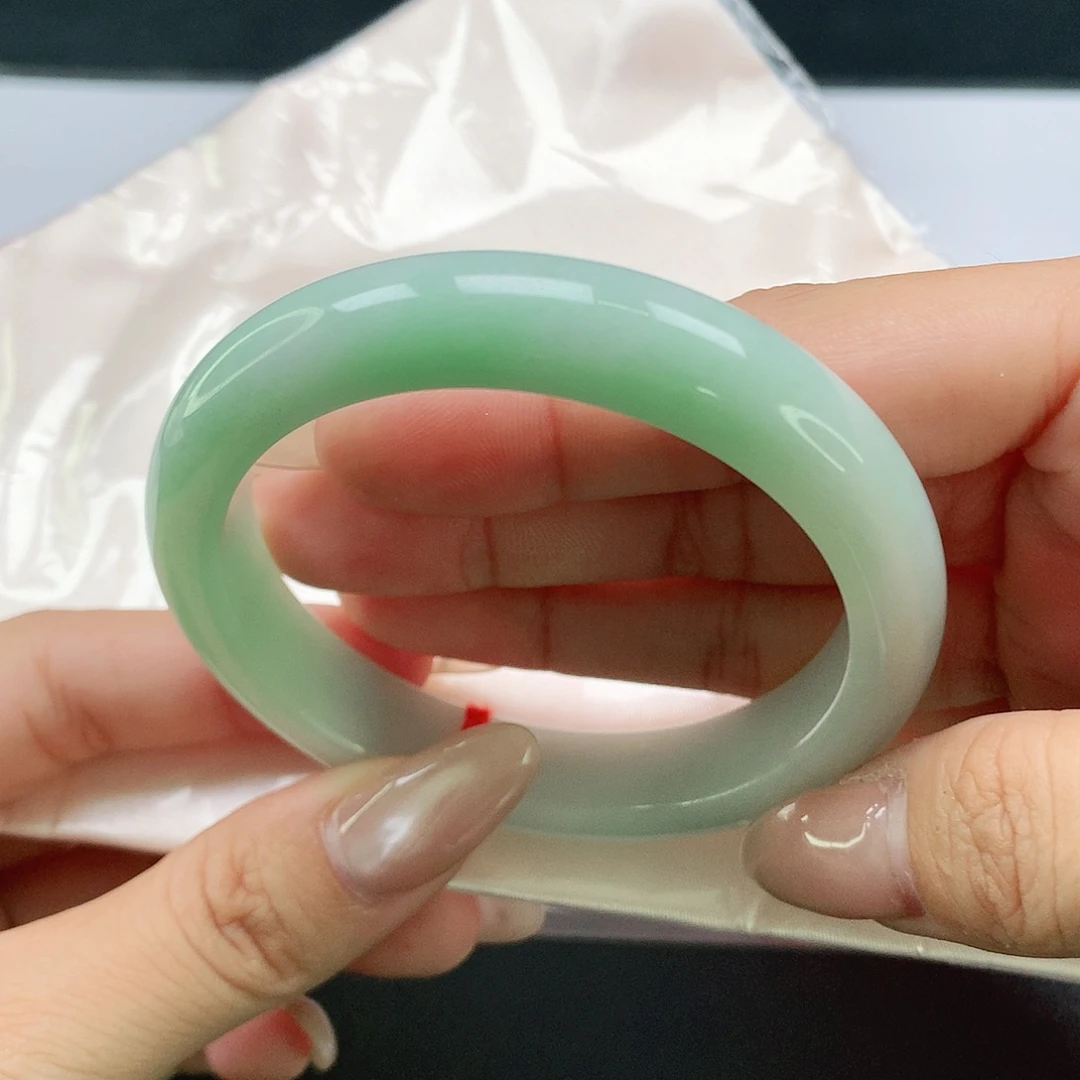 翡翠未镶嵌手镯56.9