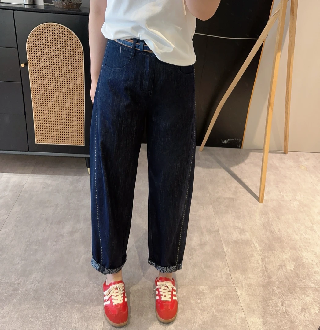 【弯刀裤】2025夏季欧洲站带腰带侧绣线裤脚卷边印花软牛仔裤 N405