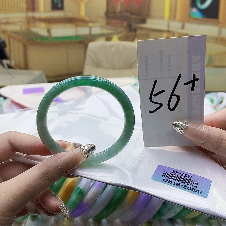 翡翠未镶嵌手镯ij