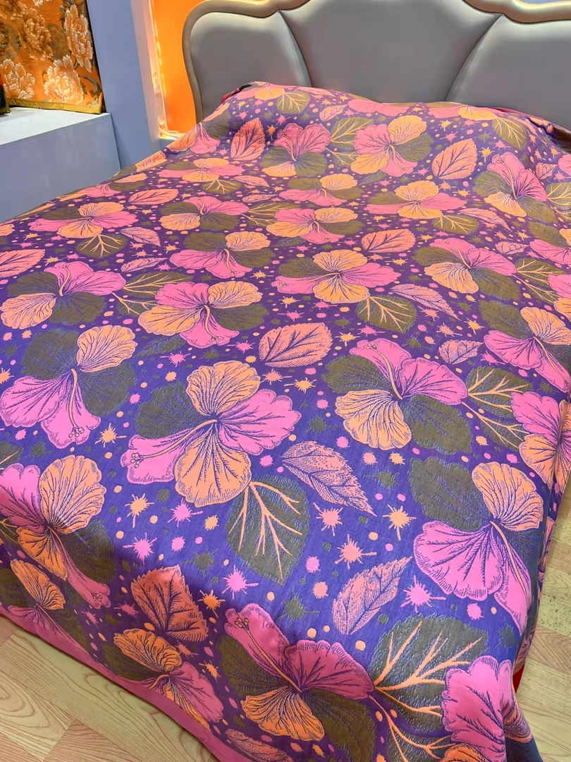 五叶紫花 2.3*2.5 米 盖毯多功能 大床 精梳细纱加厚布床冷感