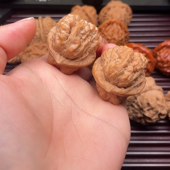 文玩核桃把件蛤蟆头36（1¥）