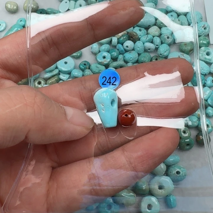 南红玛瑙未镶嵌珠宝奇石