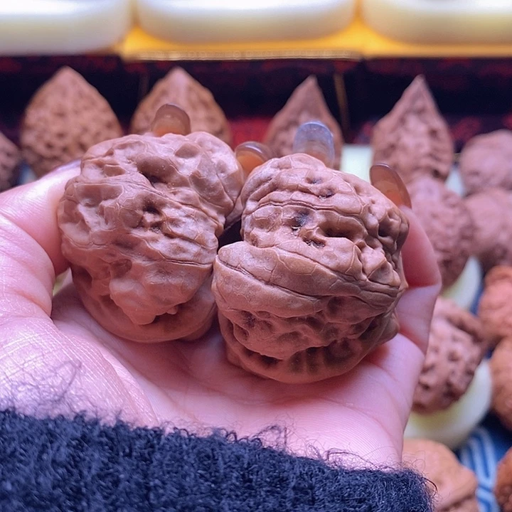 洒***脱桃核吊坠45蛤蟆头