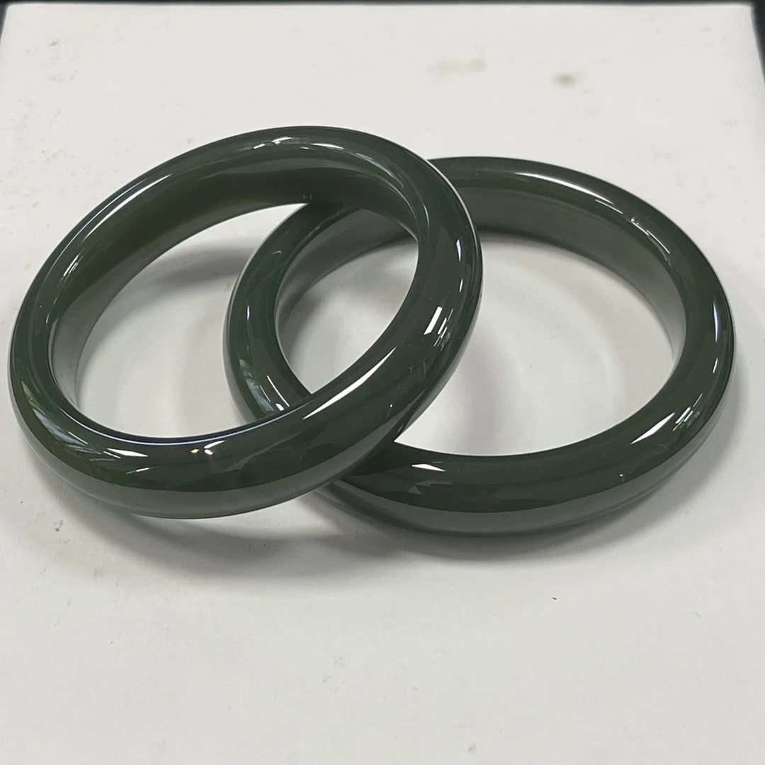 【老郑家】和田玉手镯一支(多样性发1件) Z0436