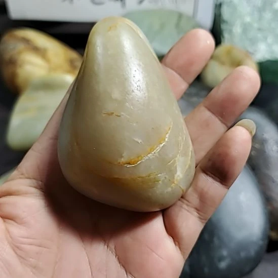 和田玉（糖玉）未镶嵌挂件