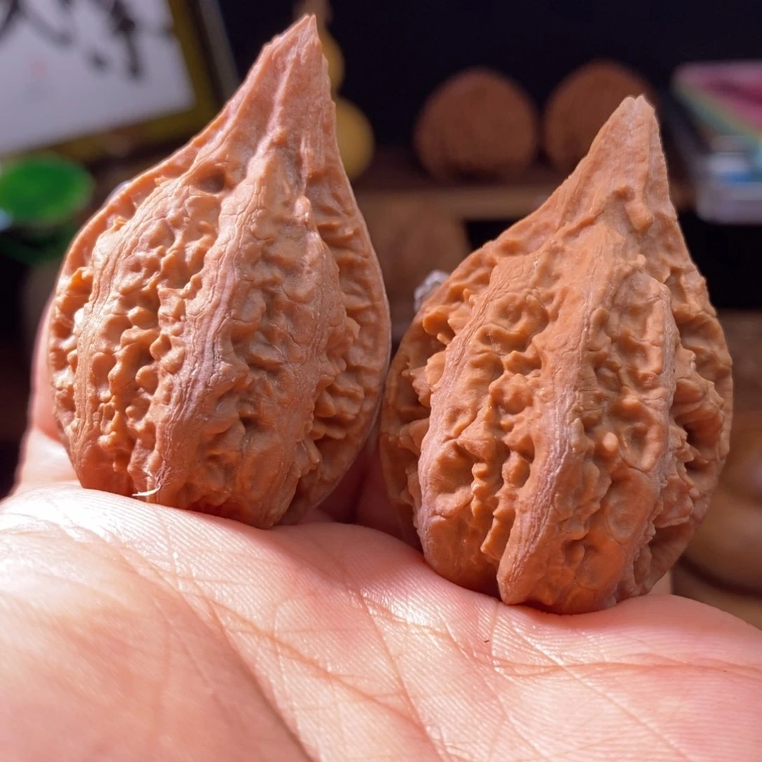 文玩核桃吊坠核桃23磕碰