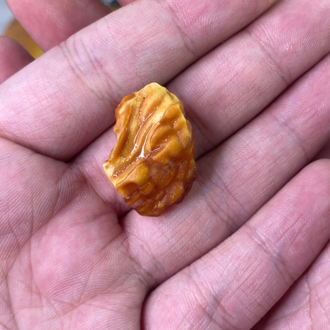 时***走定制琥珀天然琥珀