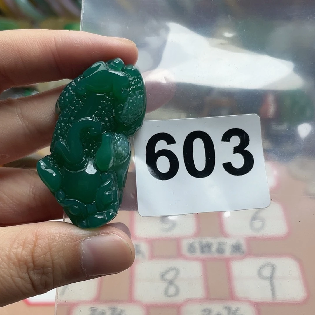 玛瑙/玉髓颈饰合金彬**李