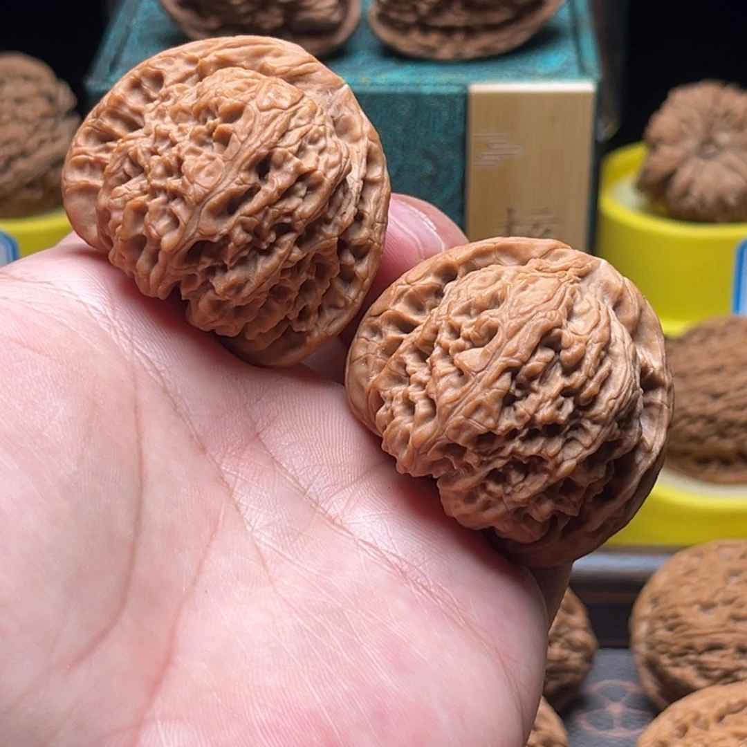 把件文玩核桃球疆