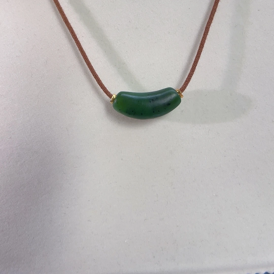 颈饰18K金镶嵌和田玉