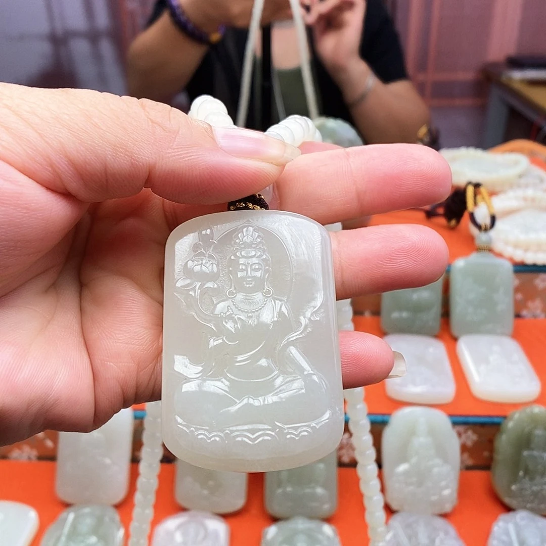 和田玉未镶嵌颈饰唐**少
