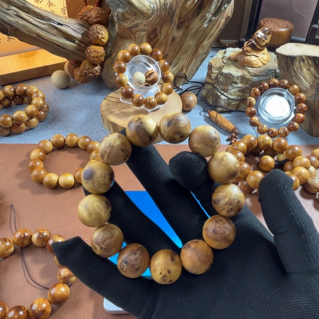 寜***子柏木无事牌太行崖柏1.8留疤