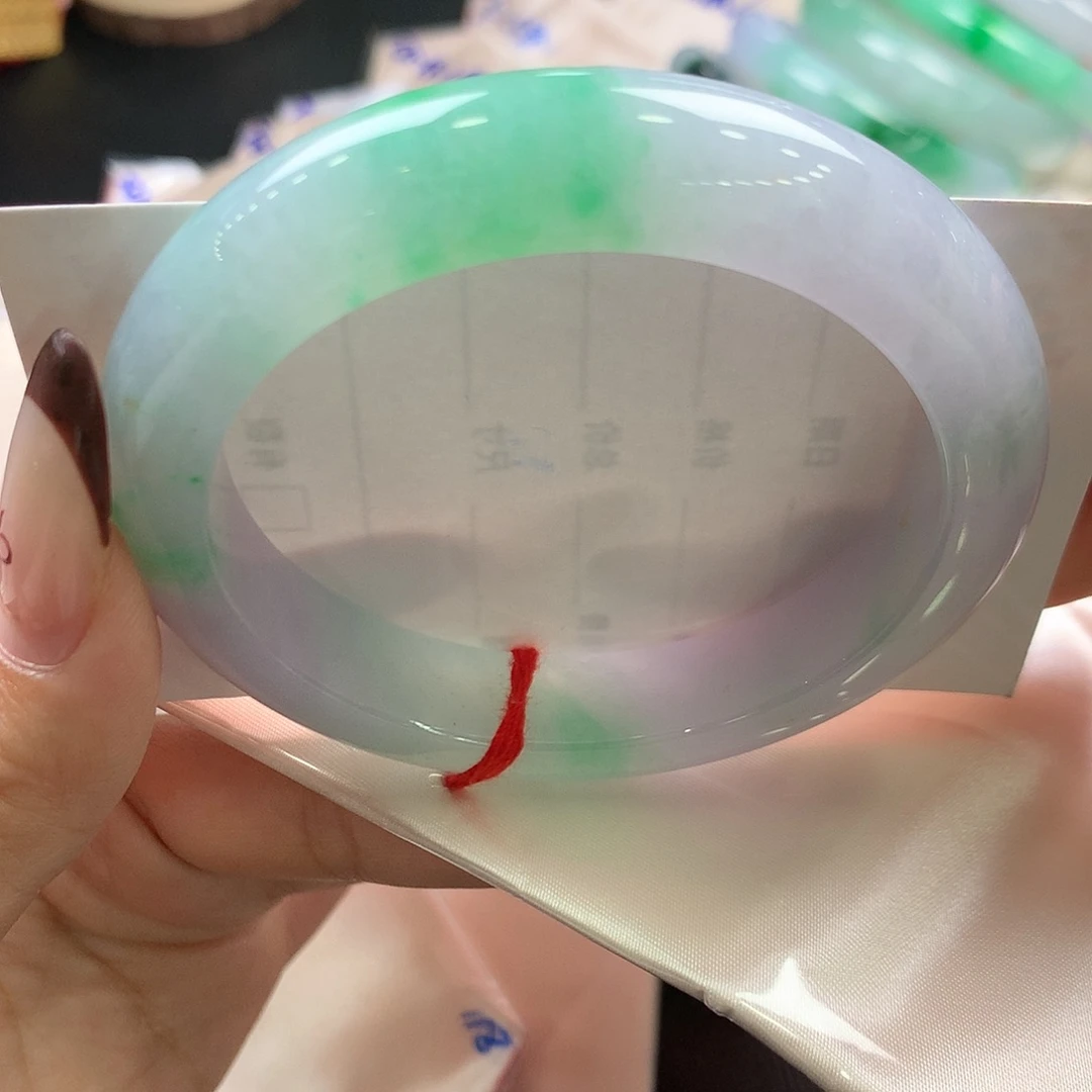 翡翠未镶嵌手镯40号冰春彩大圈捡漏！