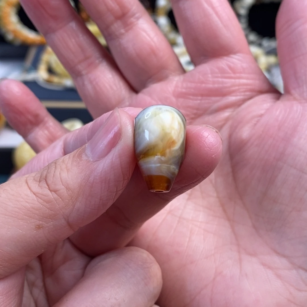 裸石蜜蜡未镶嵌沁色妖花三通12.2