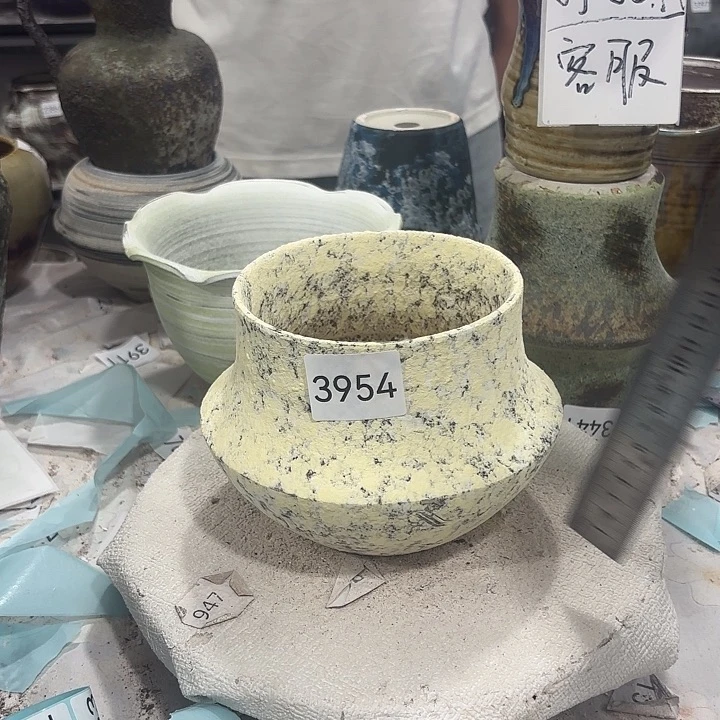 摆件高13，口12，瑕疵处理，有孔3954