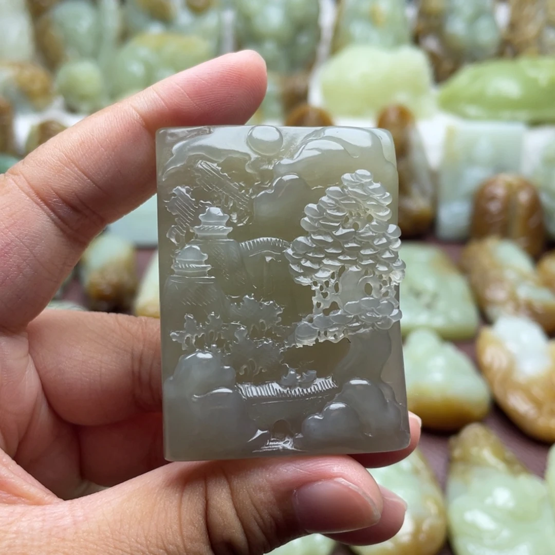 和田玉未镶嵌颈饰