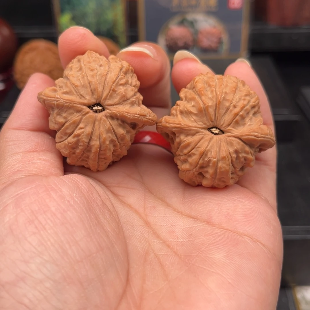 【闪购商品】吊坠文玩核桃丹**付血麒麟37
