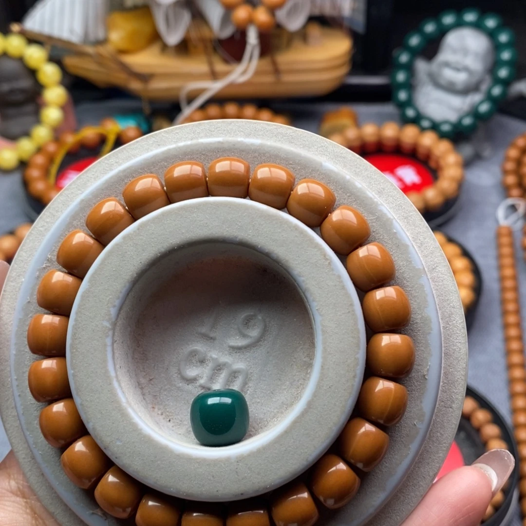 发***o猴头核桃吊坠配饰