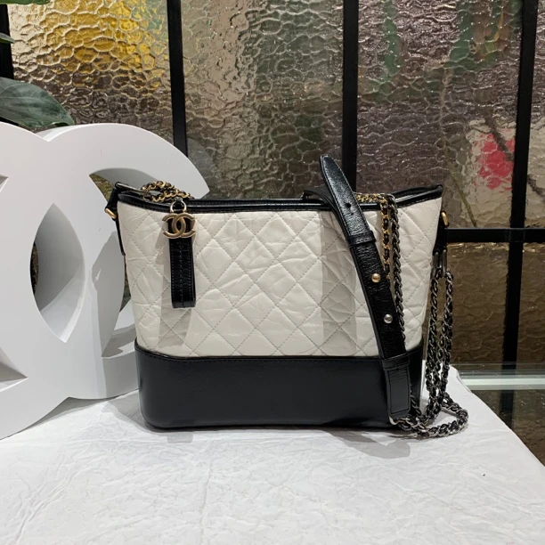 95新 Chanel/香奈儿 Chanel白色中号流浪 25020134-03