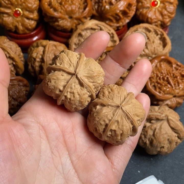 文玩核桃把件33四棱220