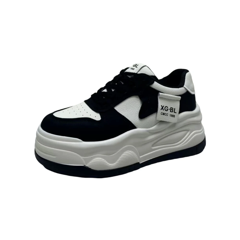 9952   23778休闲运动鞋   百搭款 (标准尺码）(荣)