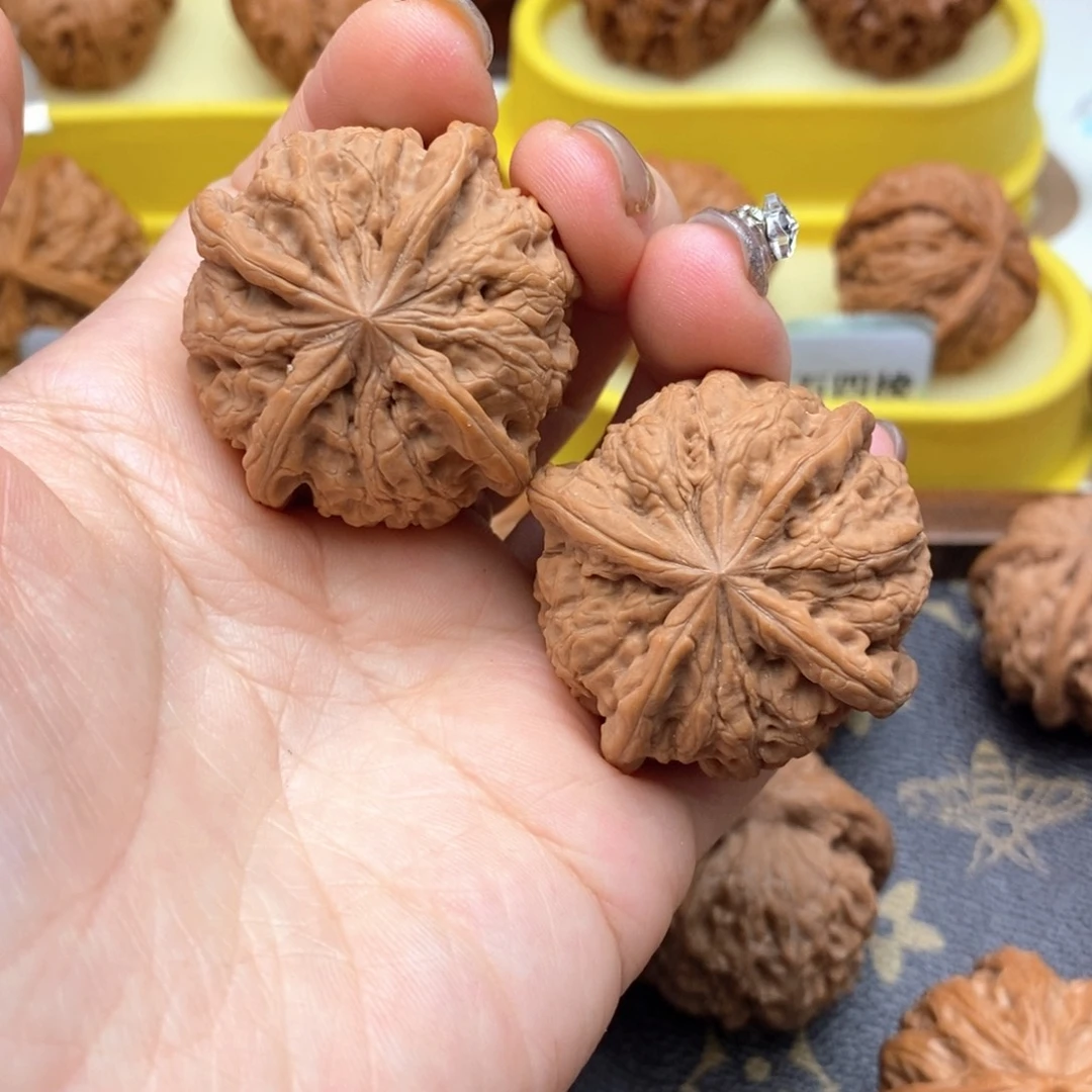 再***了文玩核桃把件818号雨花石四棱