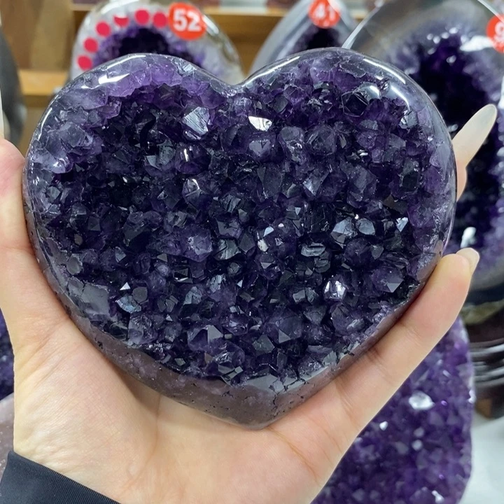 未镶嵌水晶大型摆件（非配饰）