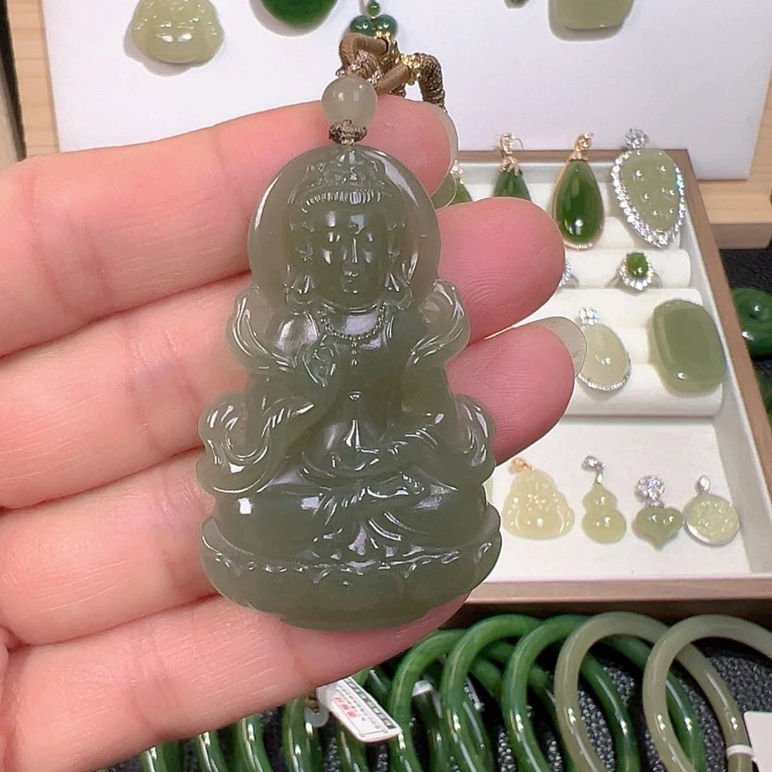 和田玉未镶嵌颈饰