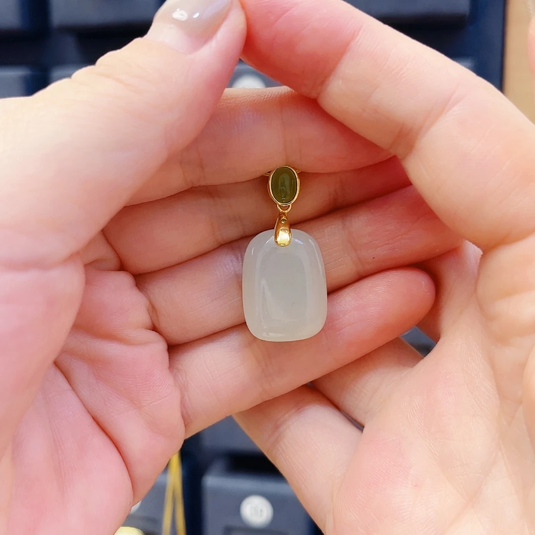 和田玉银S925镀金镶嵌颈饰